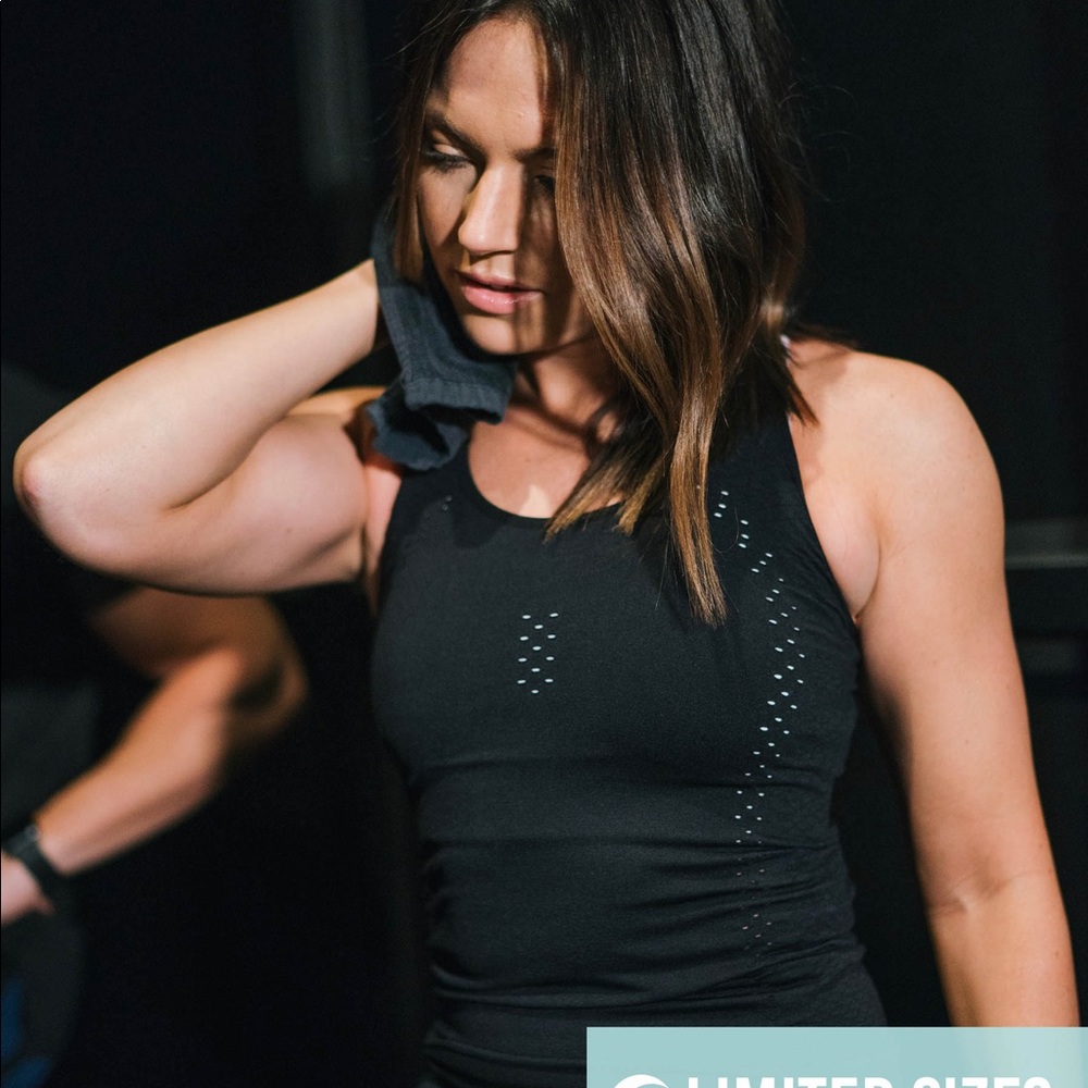 Zyia Black Seamless tank